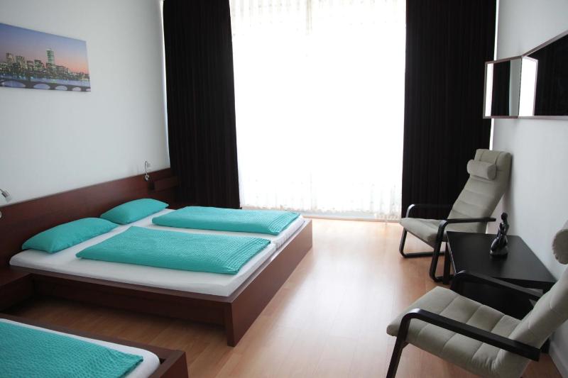 Triple Room image 4