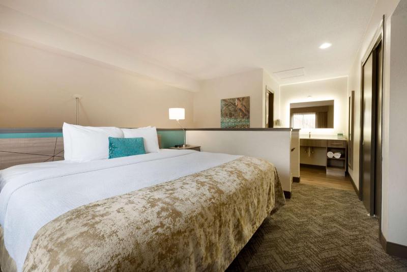 One-Bedroom King Suite with Two King Beds and One Sofa Bed - Loft/Stair Access Only image 1