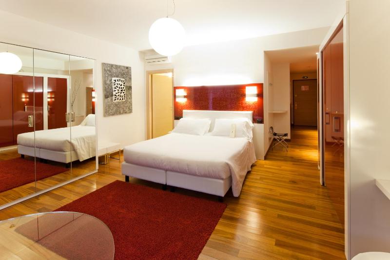 Superior Apartment image 1