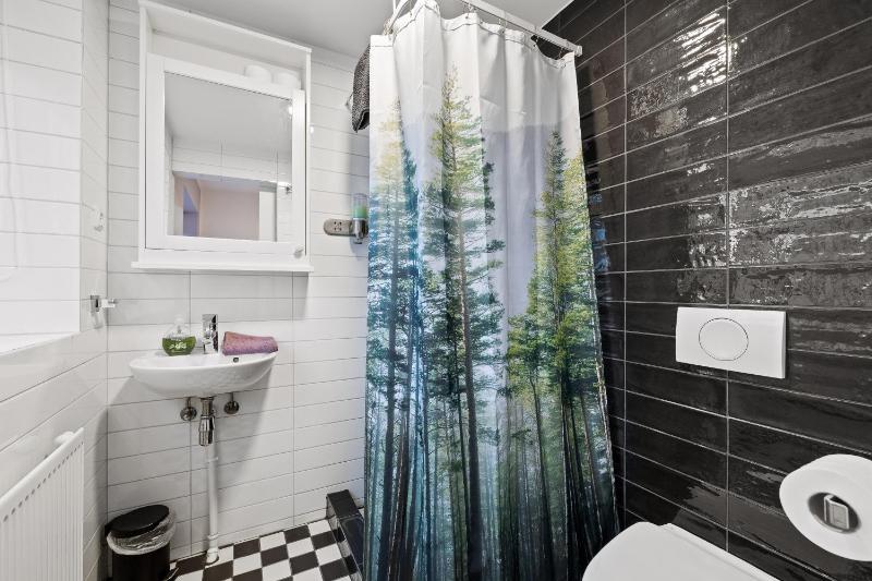 Double Room with Private Bathroom image 3