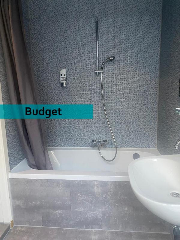 Budget Twin Room image 4
