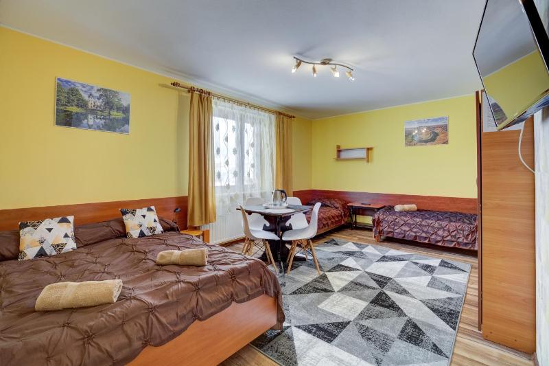Quadruple Room with Mountain View image 1