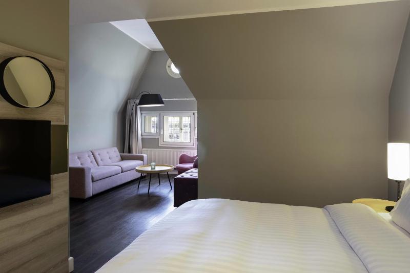 Junior Suite image 3