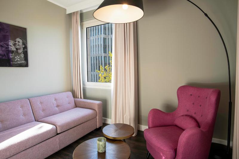 Junior Suite image 2