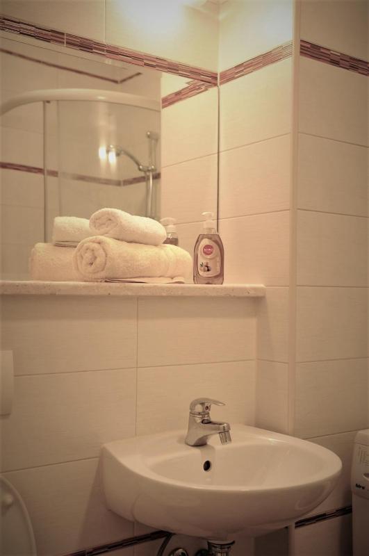 Apartment Mejtas with free parking - image 5