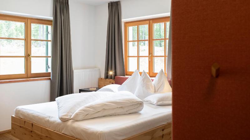 Double Room with Mountain View image 3