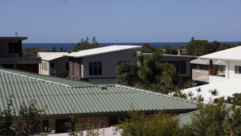 21 Cooroora Street Dicky Beach QLD - image 11