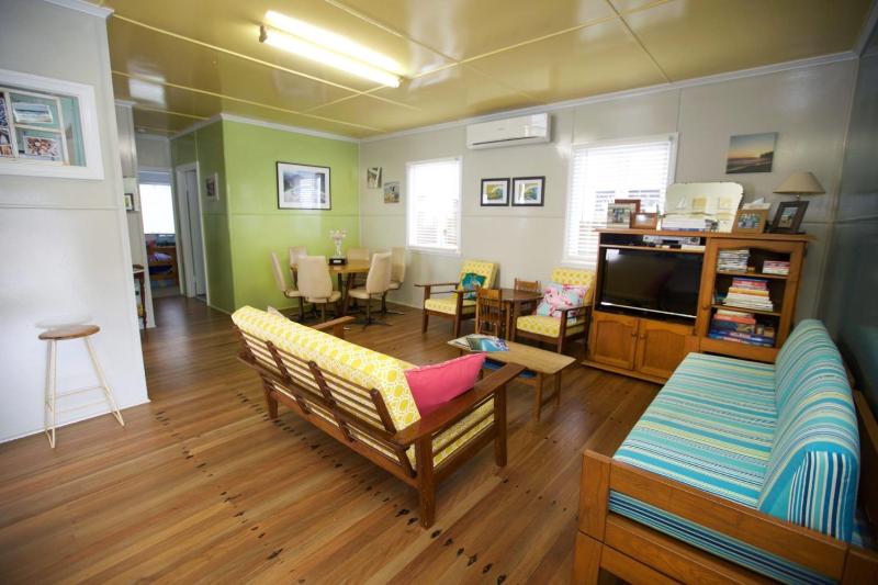 23 Bryce St Moffat Beach - image 15