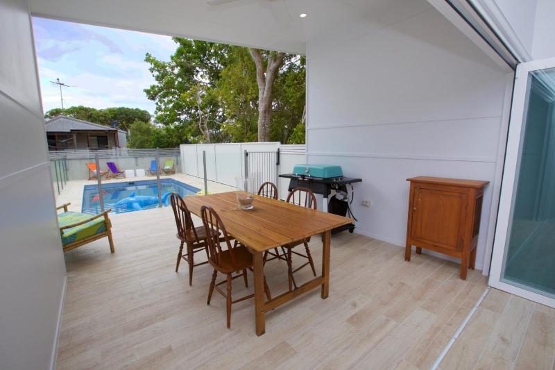 23 Bryce St Moffat Beach - image 3
