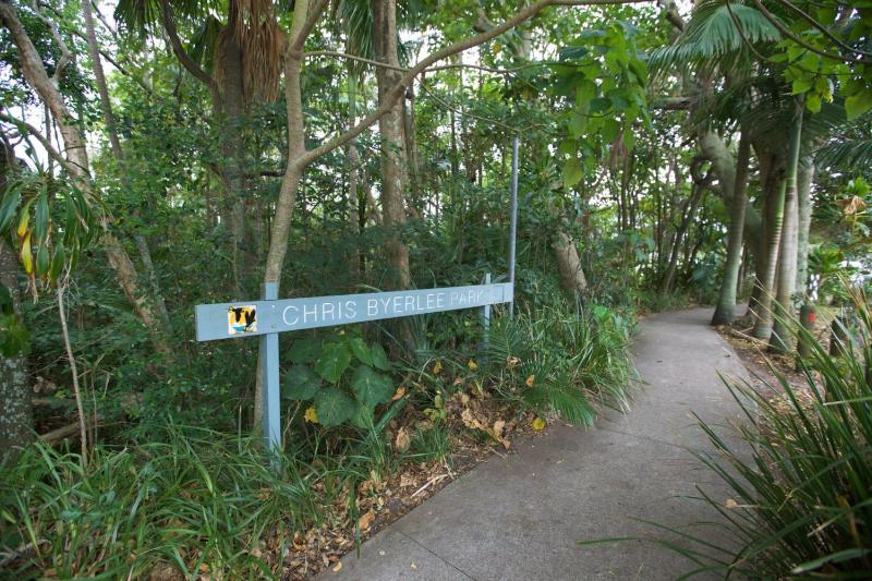 23 Bryce St Moffat Beach - image 18