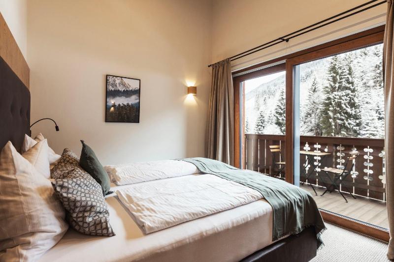 Premium  Room image 1