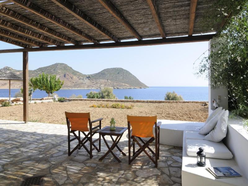 One-Bedroom Apartment with Sea View image 3