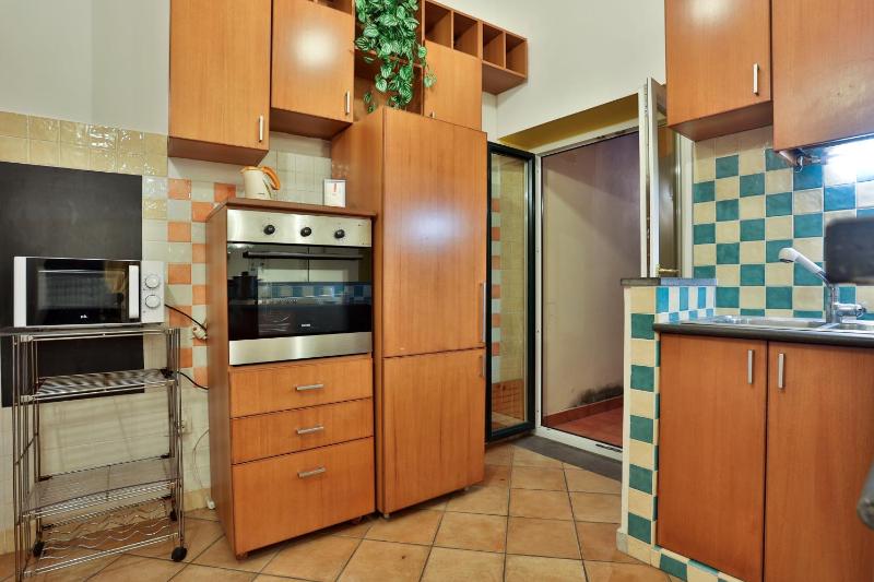 GuestHost - Lungomare Central Apartment with terrace - image 5