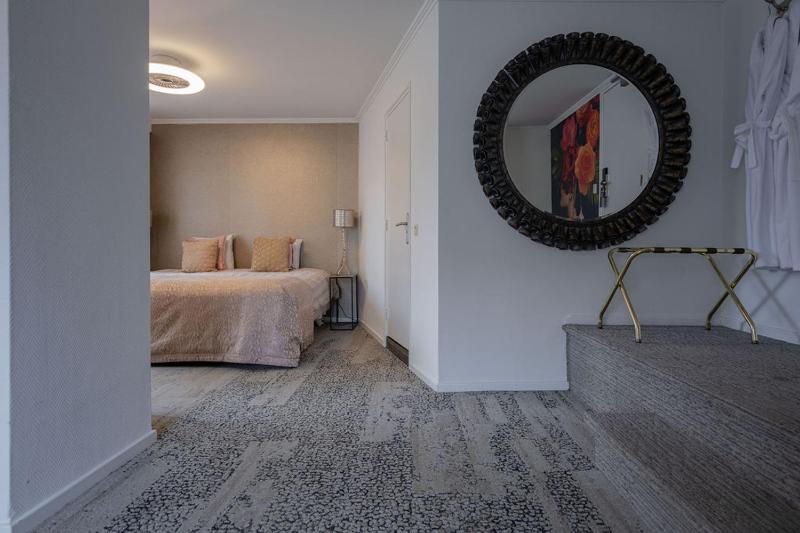 Lovely Wow Junior Suite image 2