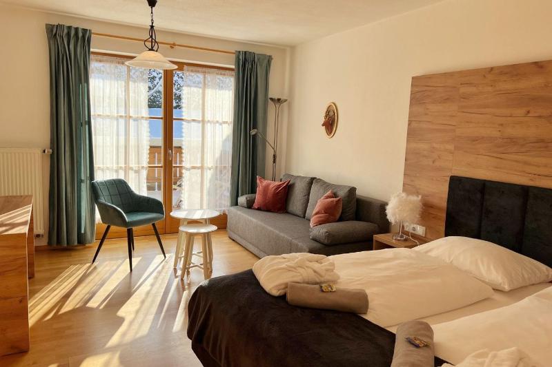 Superior Double Room image 3