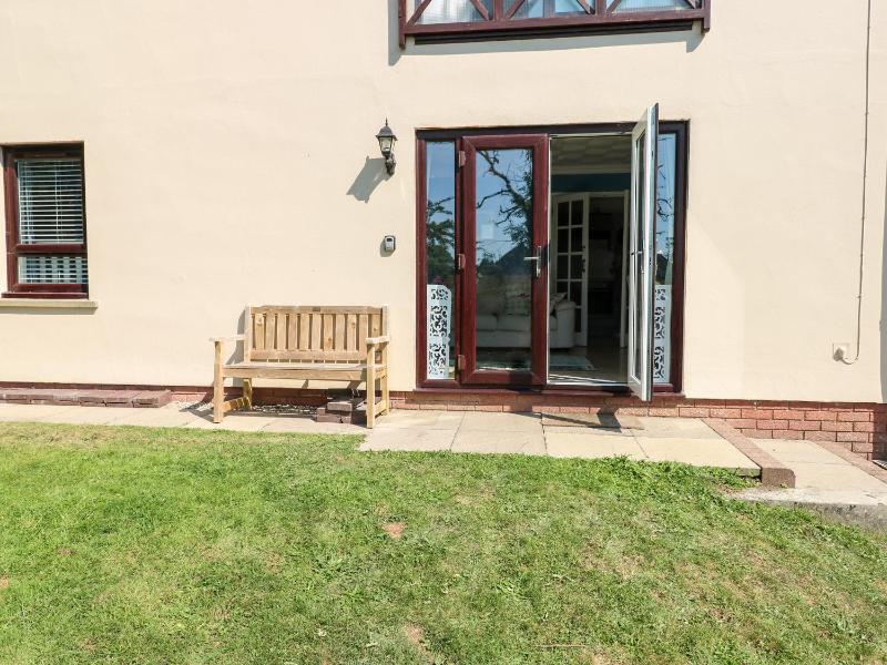 Clicketts Court - image 2