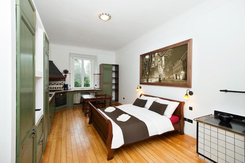 Comfort Studio image 1