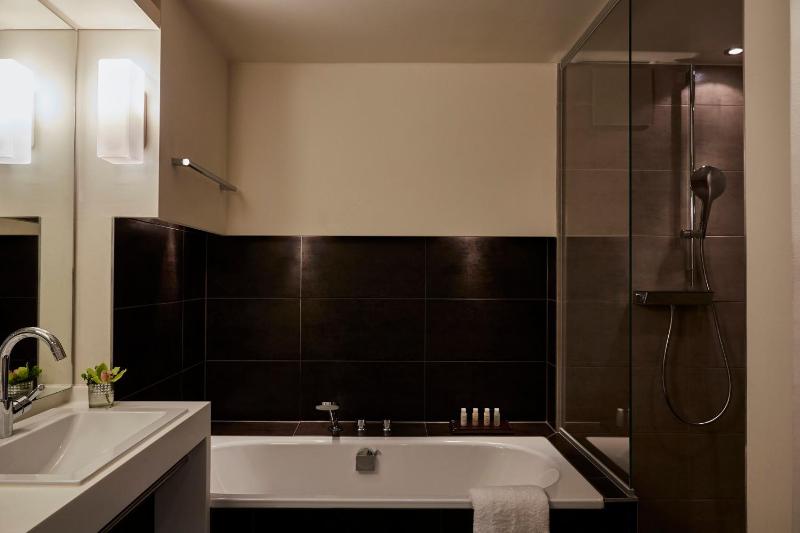Suite with Terrace image 3