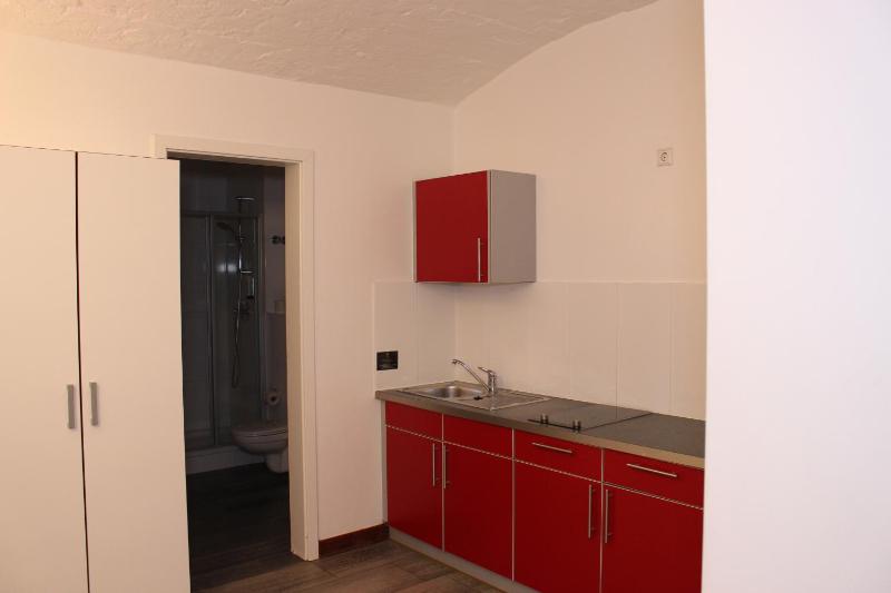 Double Studio Basement image 2