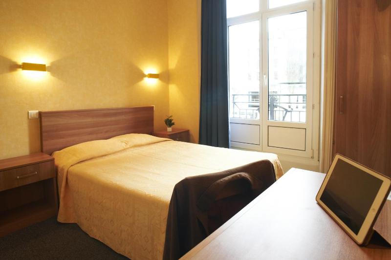 Hotel Le Petit Duquesne - image 22