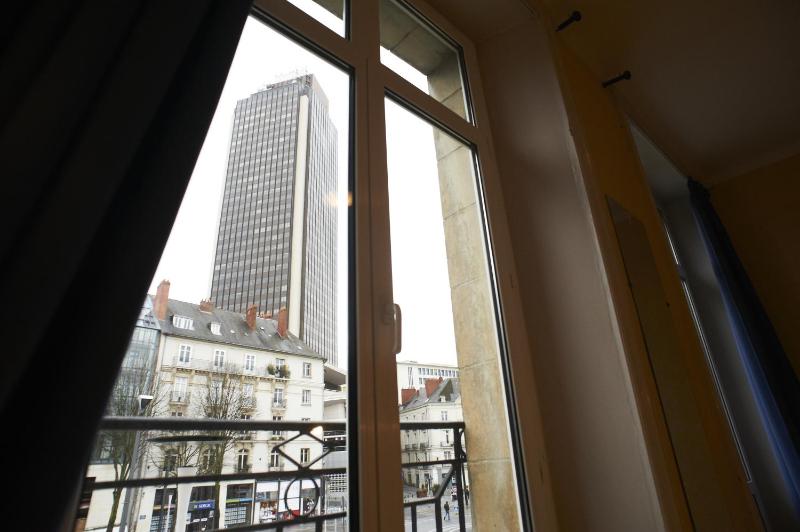 Hotel Le Petit Duquesne - image 24