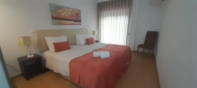 Double or Twin Room image 3