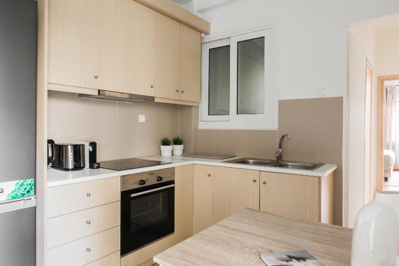 Groovy 2BR Apartment in Koukaki by UPSTREET - image 9
