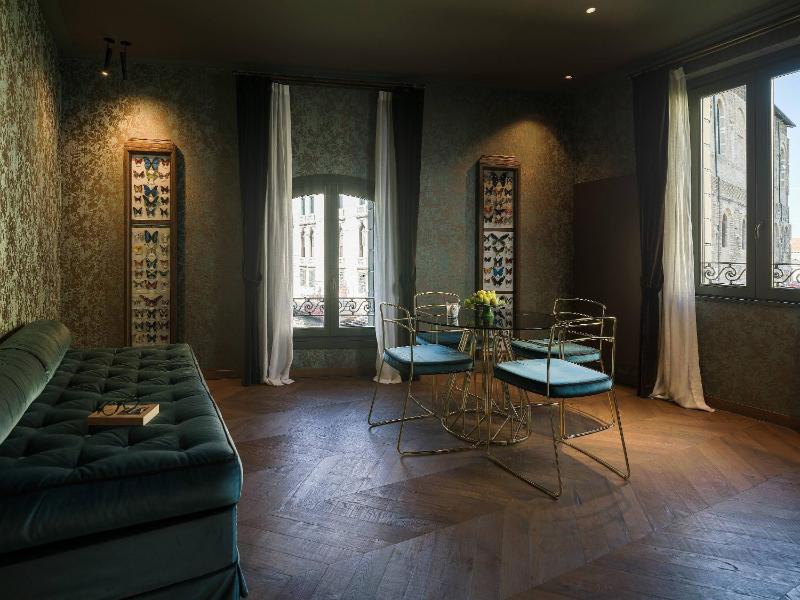 Suite with River View image 1