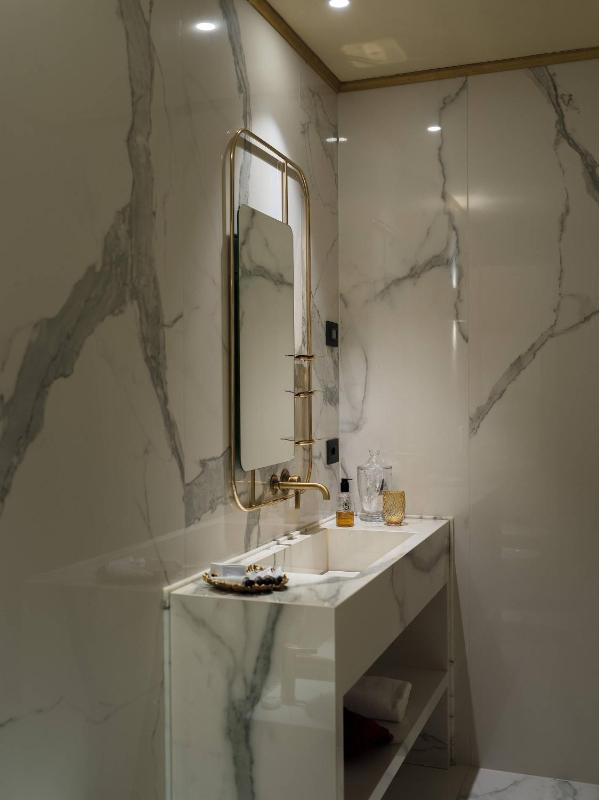 Suite with River View image 2