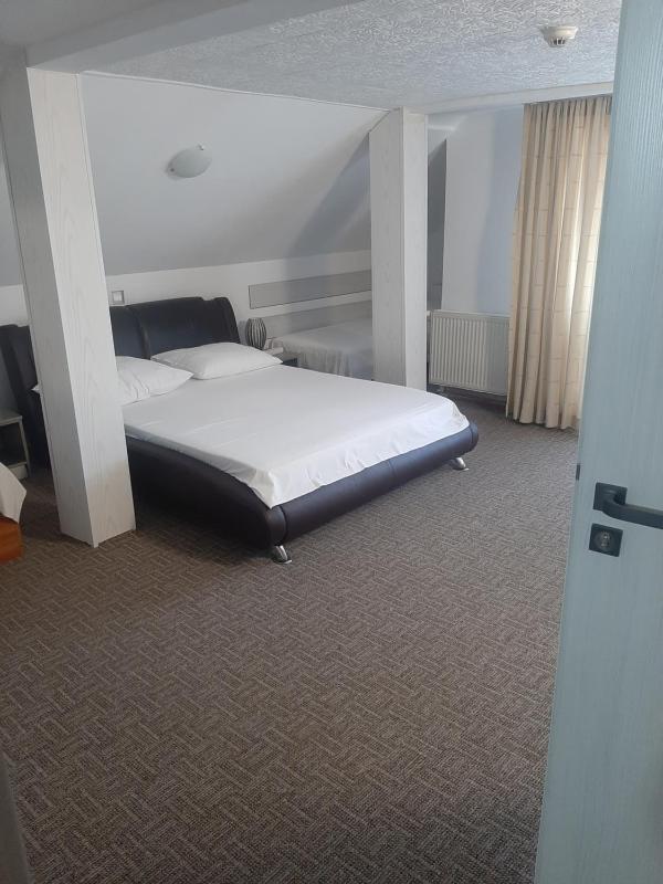 Quadruple Room with Terrace image 3