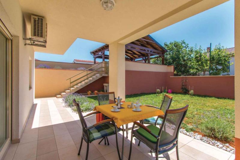 Apartment in Pula - Istrien 43382 - image 1