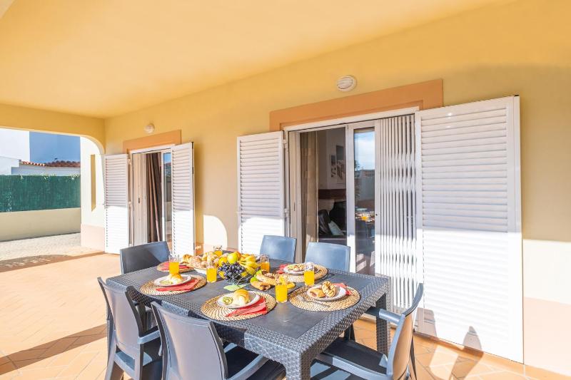 Villa Canguu - Piscina aquecível e BBQ na Galé Albufeira - image 6