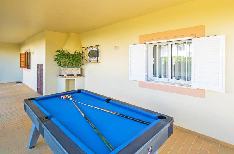 Villa Canguu - Piscina aquecível e BBQ na Galé Albufeira - image 7