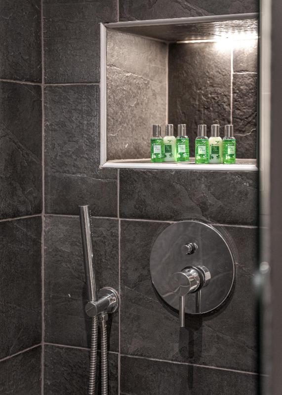 Acropolis Luxury Living - image 13