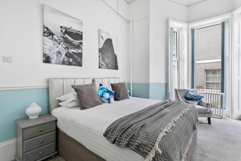 Superior Double or Twin Room image 3