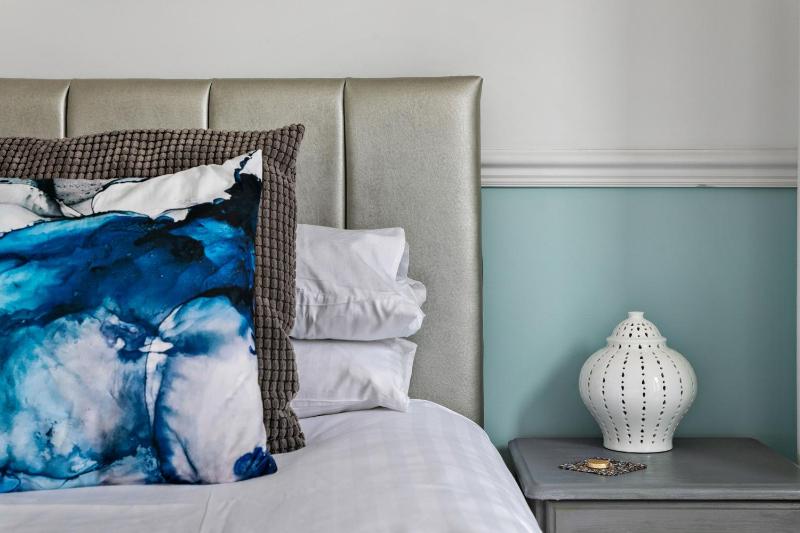 Superior Double or Twin Room image 4