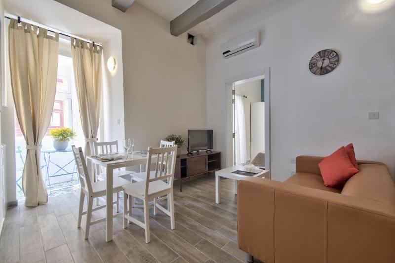 Deluxe Apartment image 3