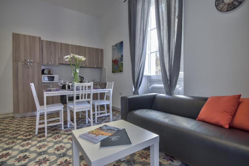 Superior Apartment image 2