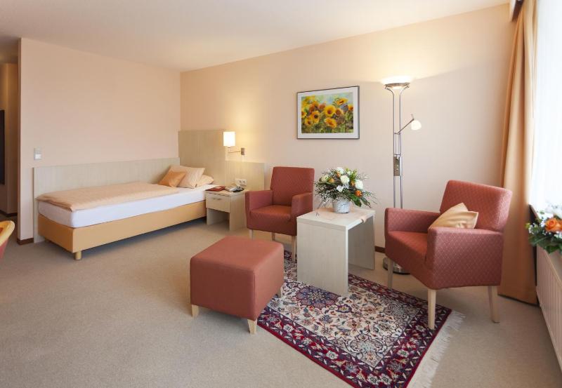 Single Room image 3
