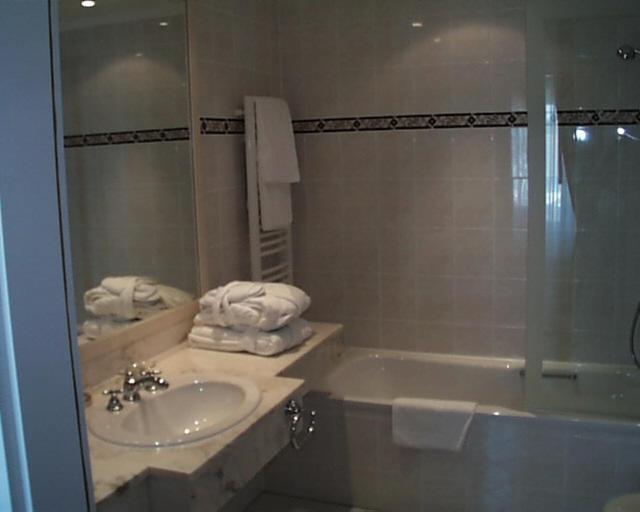 Comfort Double Room image 4