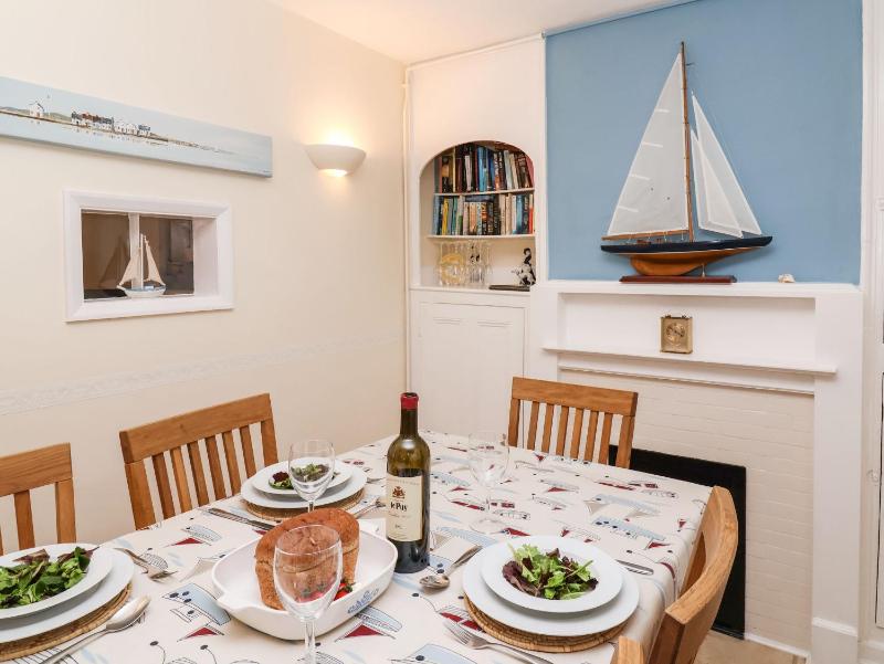 Winkle Cottage Aldeburgh - image 3