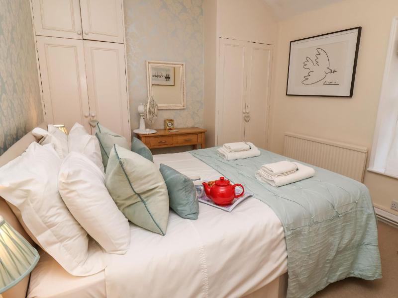 Winkle Cottage Aldeburgh - image 17