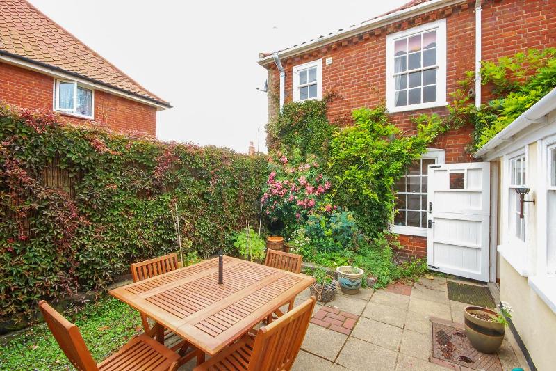 Winkle Cottage Aldeburgh - image 33