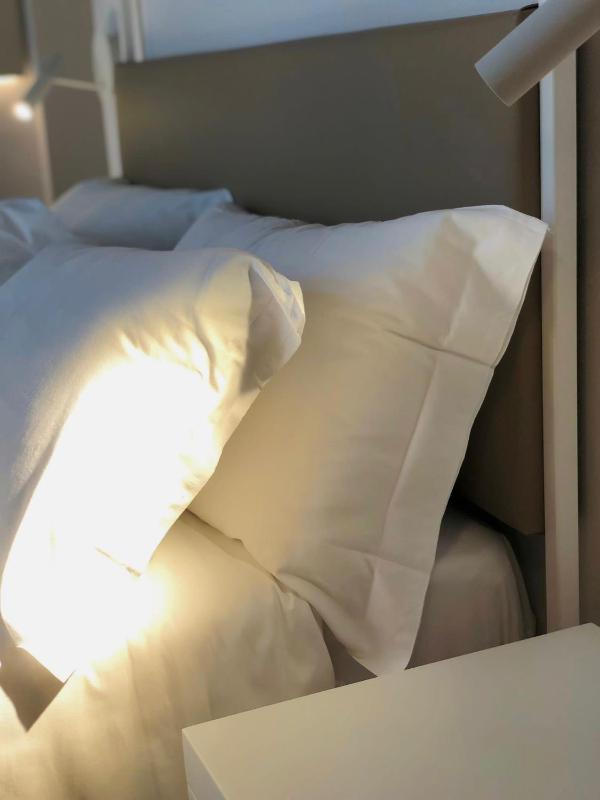 Deluxe Double Room with Balcony image 4