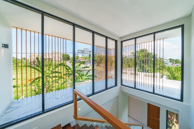 Villa Besso Padonan - Modern & Minimalist 2BR Villa in Canggu! - image 16
