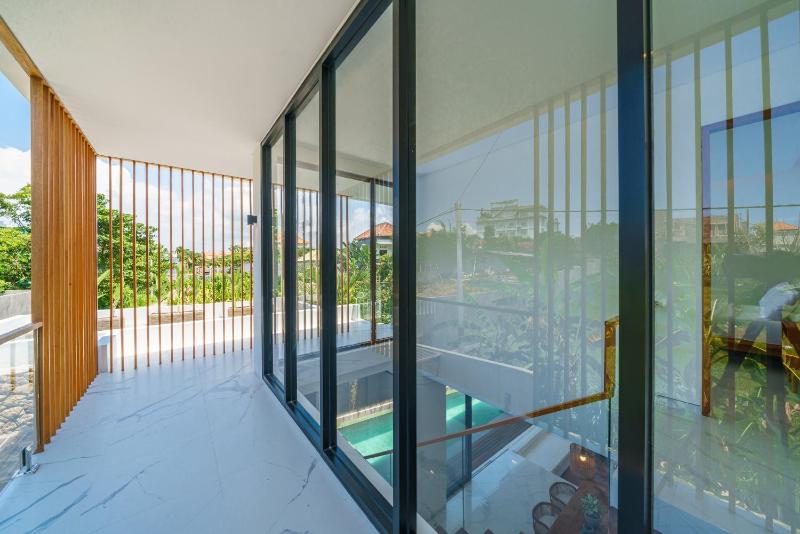 Villa Besso Padonan - Modern & Minimalist 2BR Villa in Canggu! - image 45