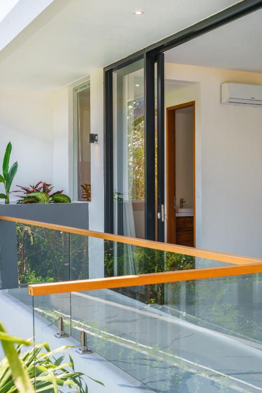 Villa Besso Padonan - Modern & Minimalist 2BR Villa in Canggu! - image 14