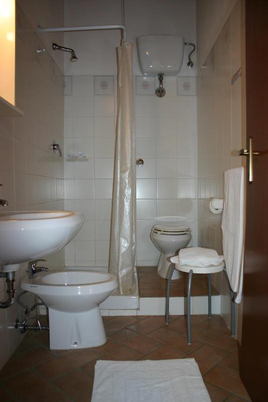 Double Room image 4