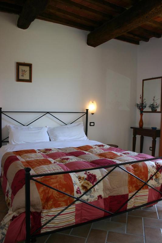 Double Room image 3