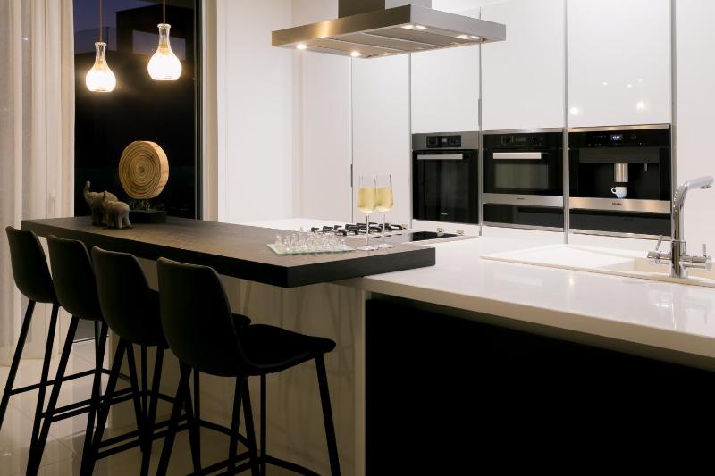 Sea Pearl Beachfront Villas - Breeze - image 7